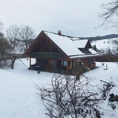 Idyllisches Holzhaus Im Gruenen Casa vacanze *