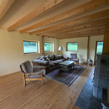 Idyllisches Holzhaus Im Gruenen Lippersdorf-Erdmannsdorf